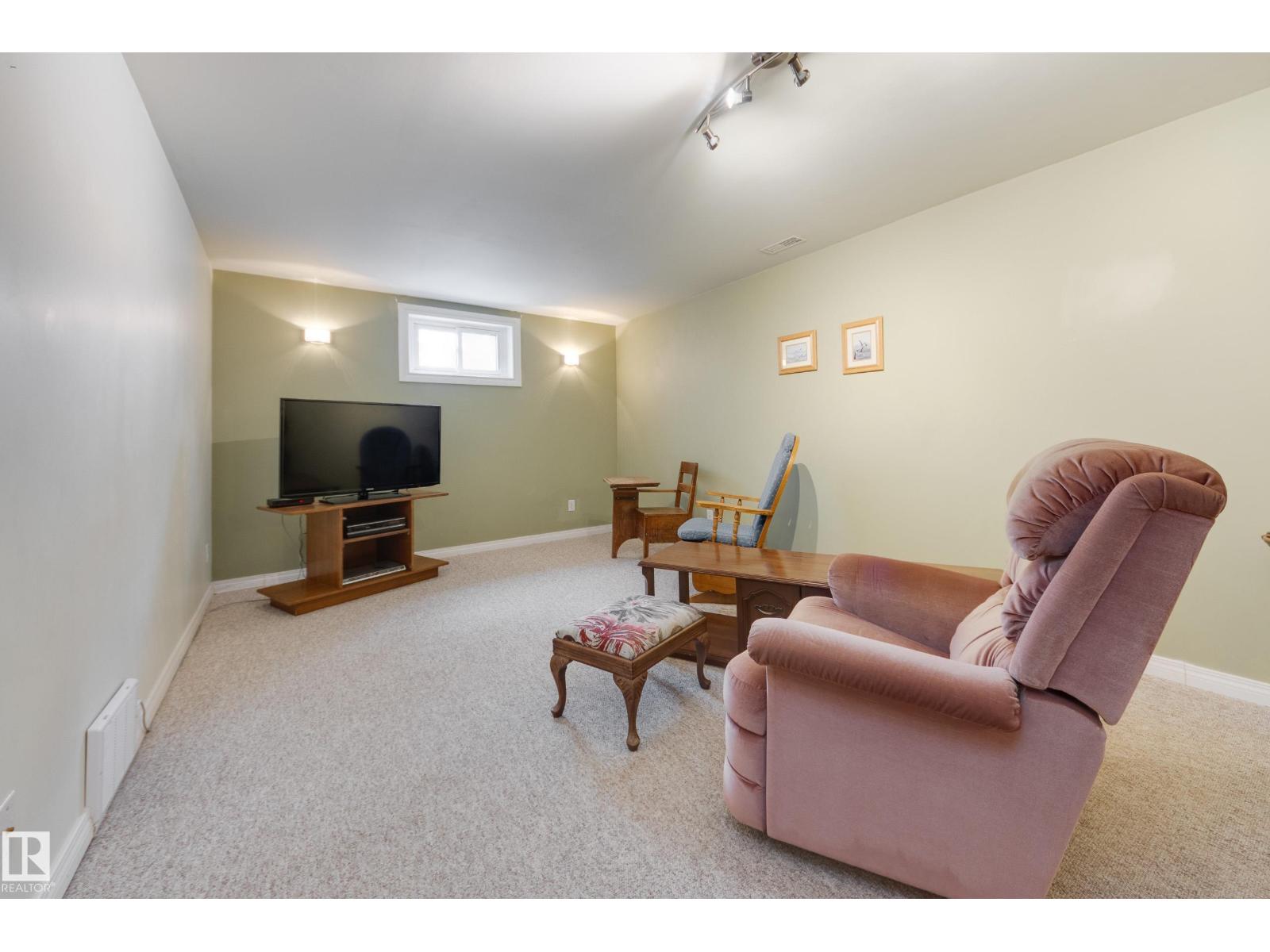 10626 130 ST NW, Edmonton