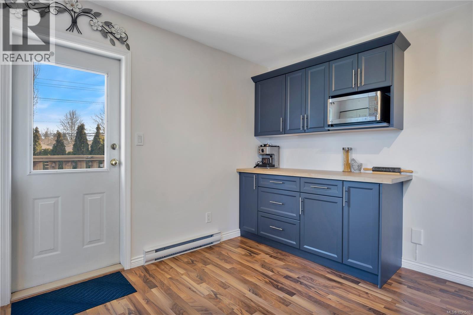 2188 SWALLOW CRES - 10