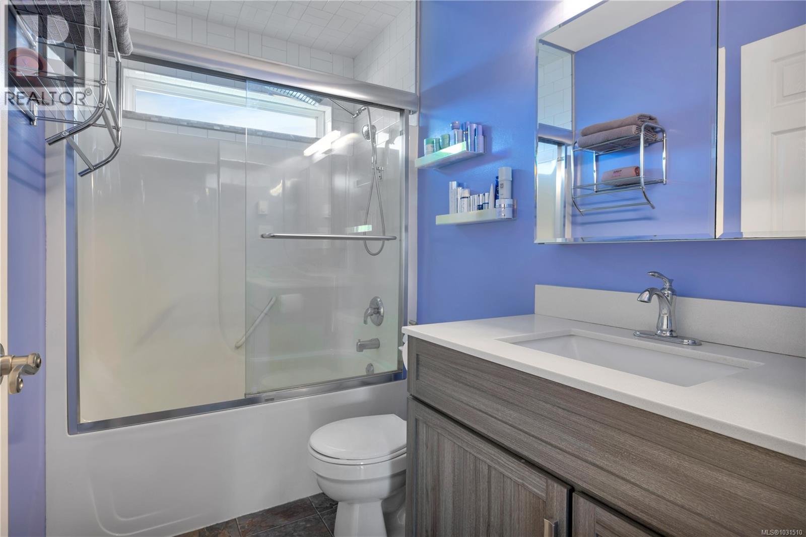 2188 SWALLOW CRES - 24