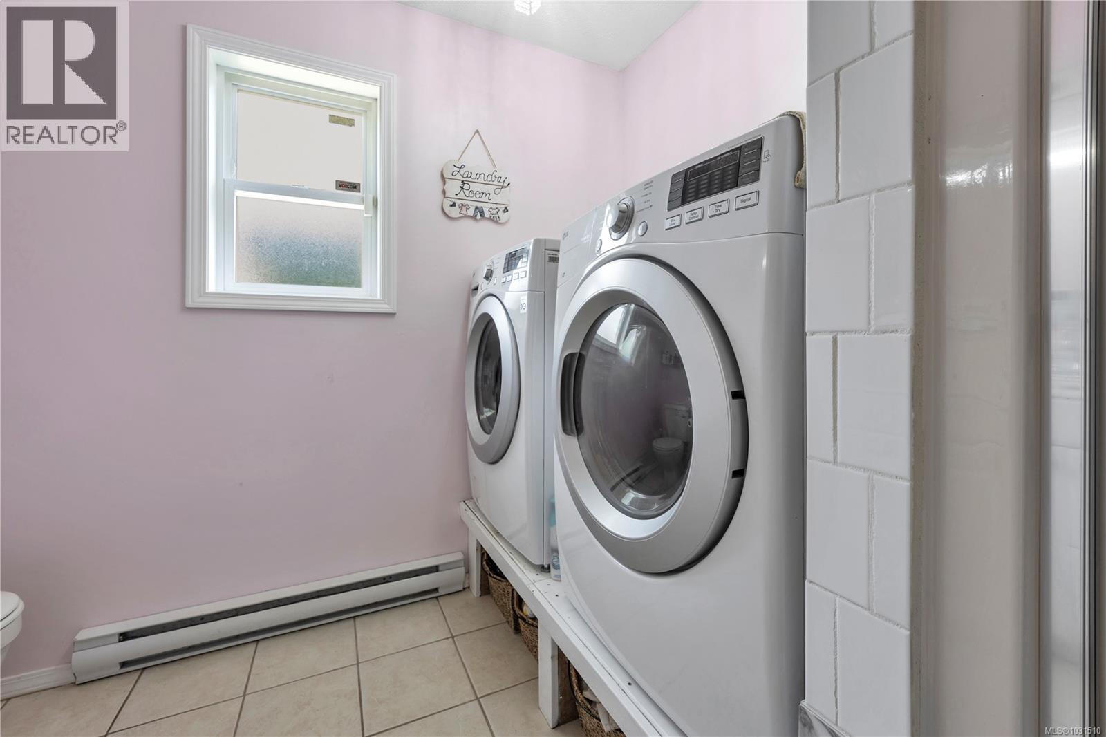 2188 SWALLOW CRES - 26