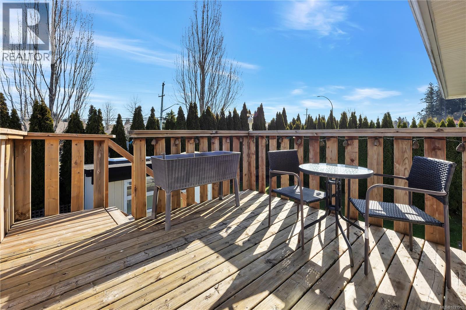 2188 SWALLOW CRES - 32