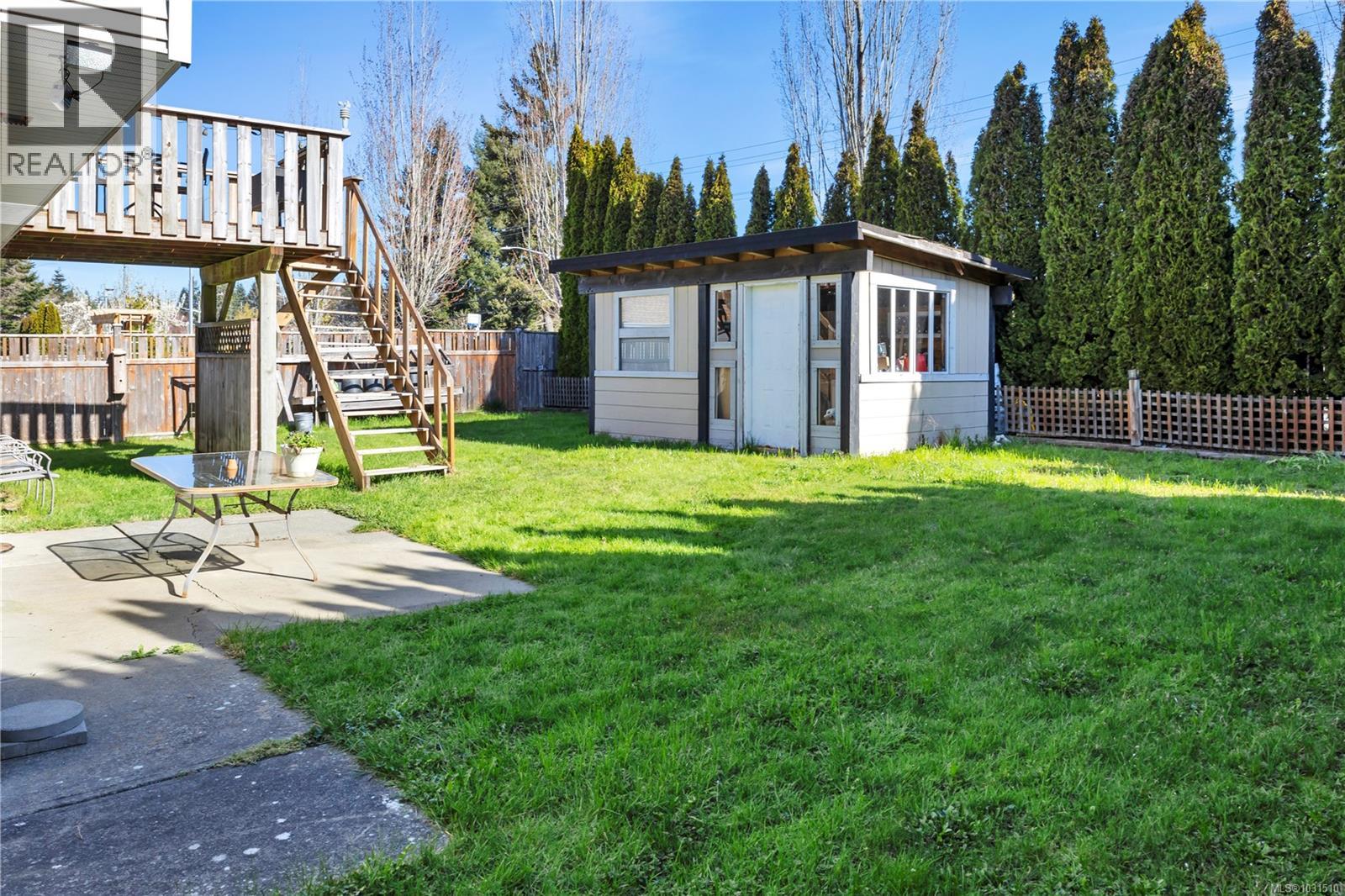 2188 SWALLOW CRES - 36