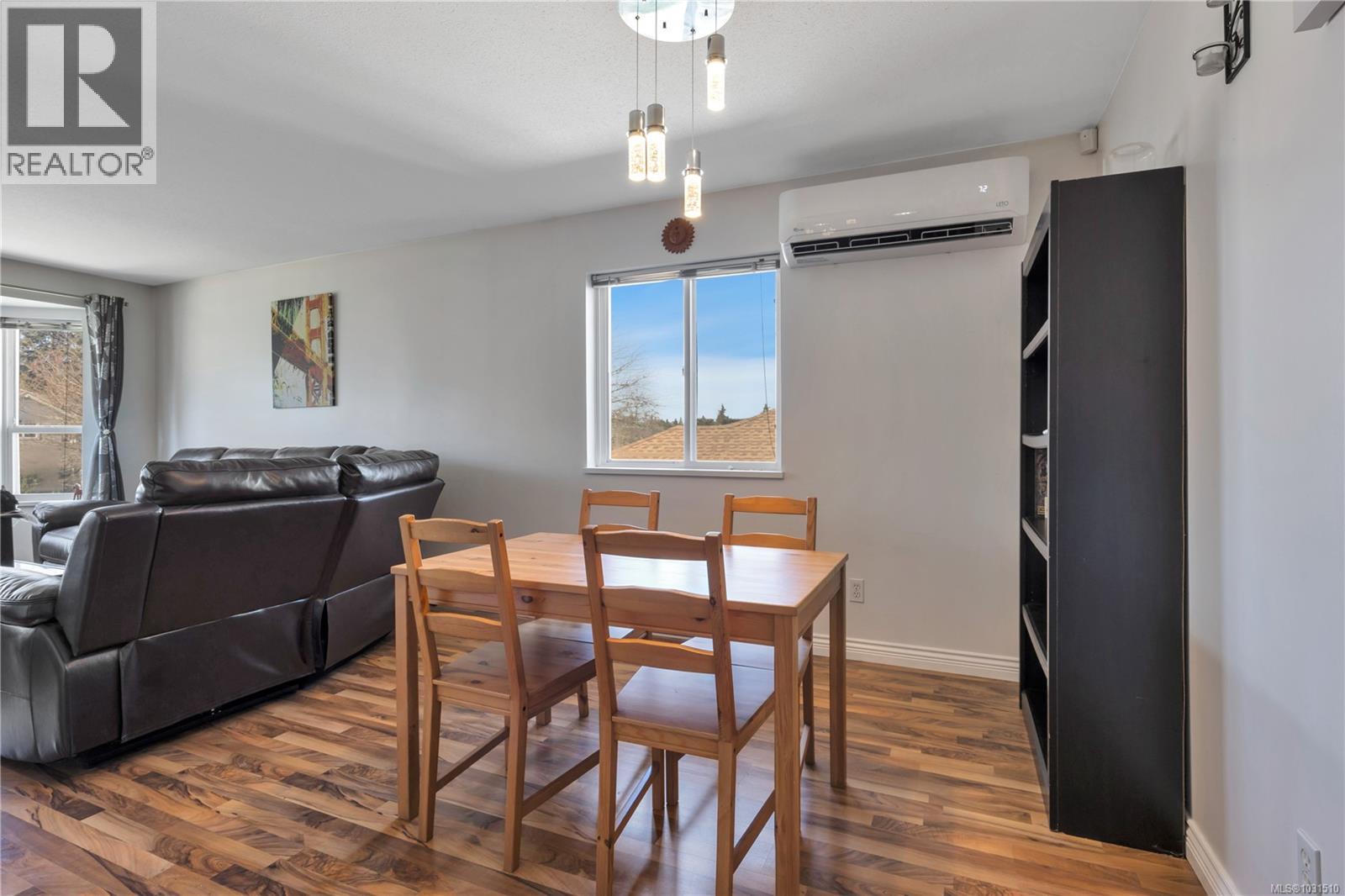 2188 SWALLOW CRES - 6