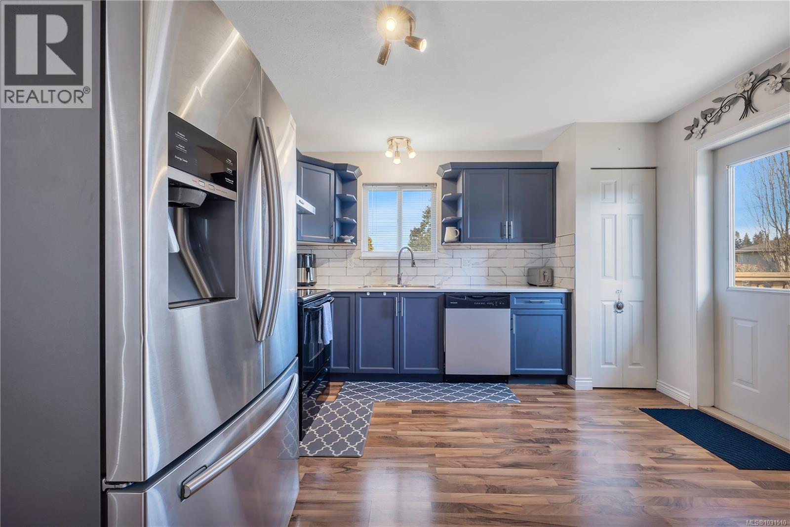 2188 SWALLOW CRES - 9