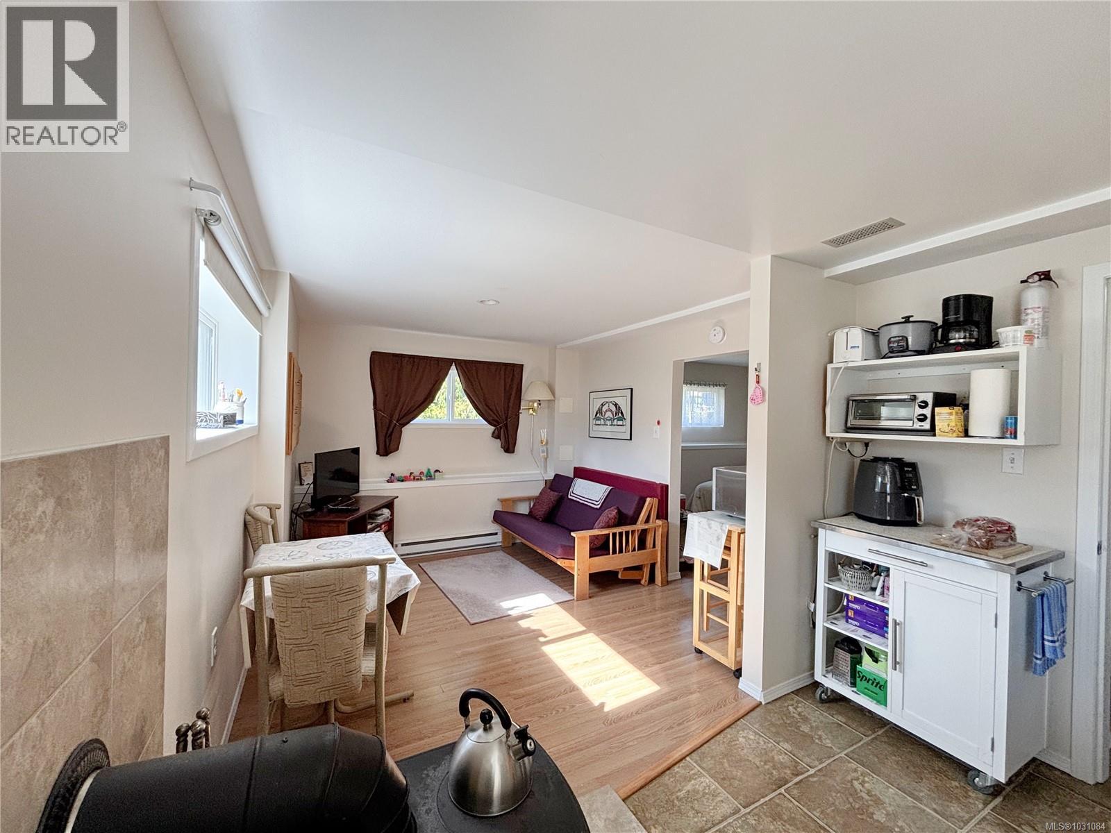 445 Chamiss Cres - 15