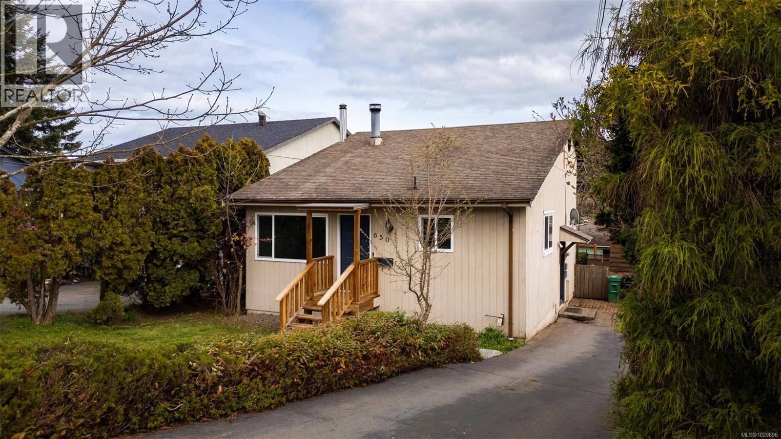 650 HAMILTON AVE - Image 2