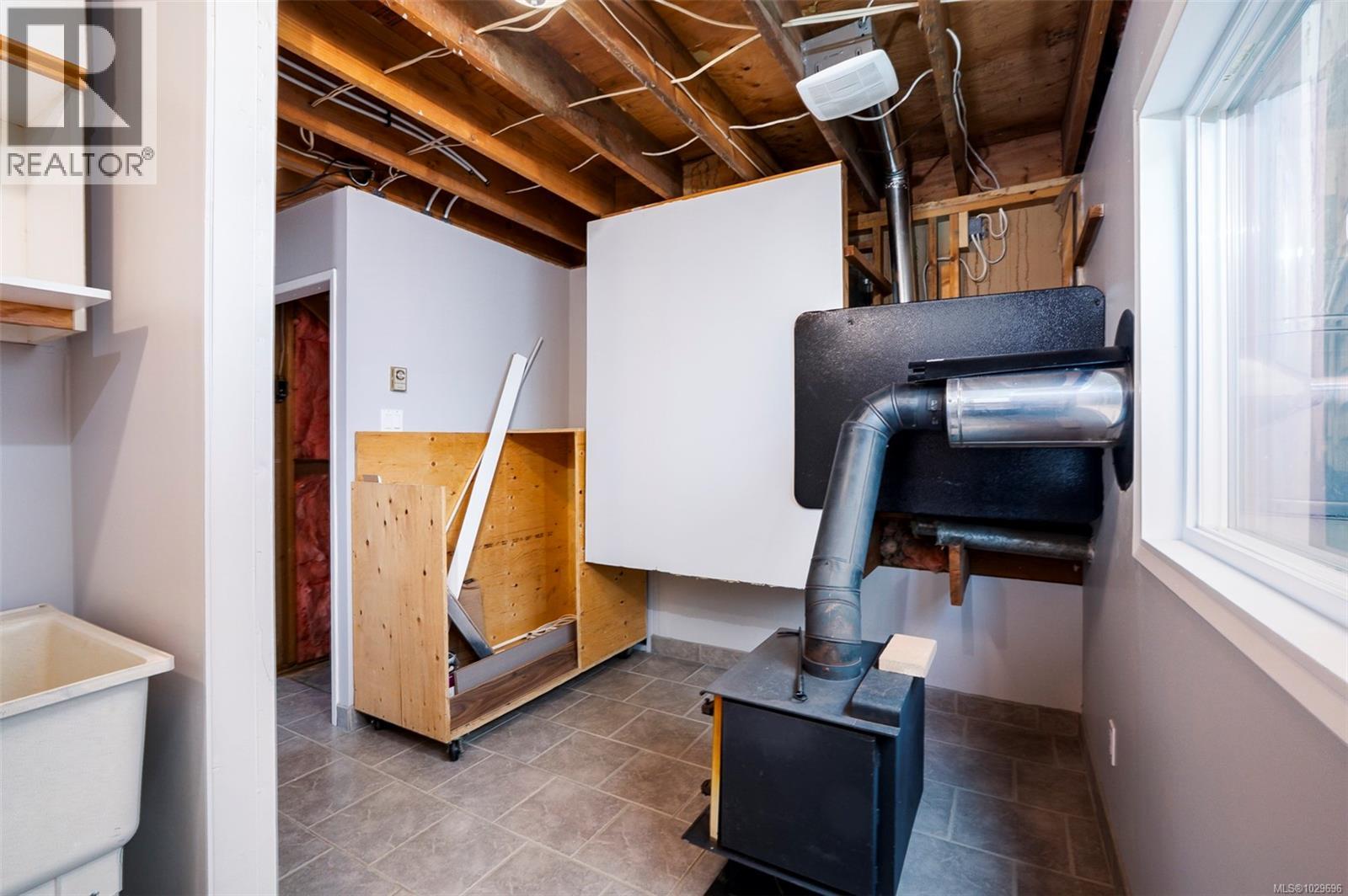 650 HAMILTON AVE - 25