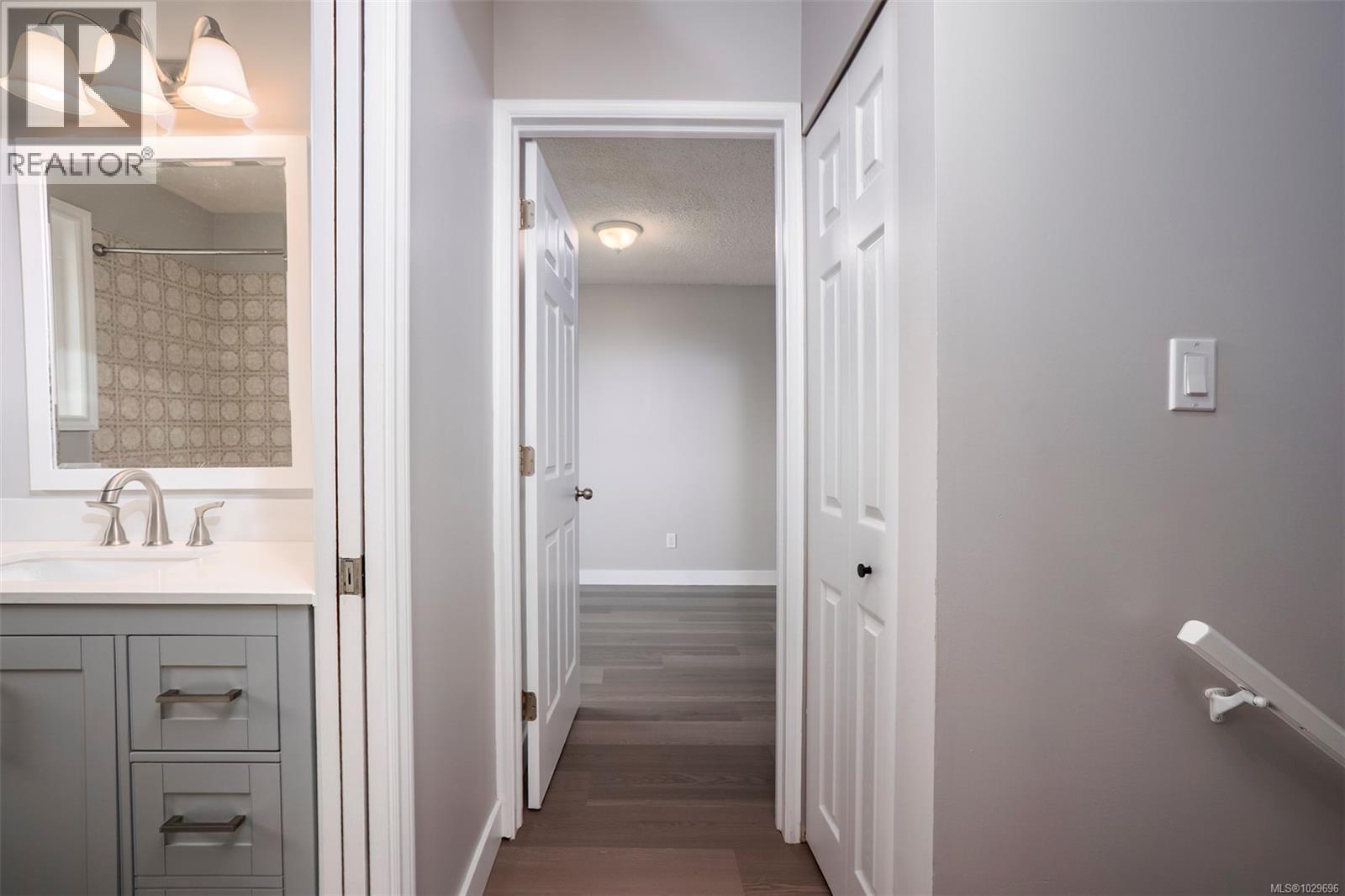 650 HAMILTON AVE - 28