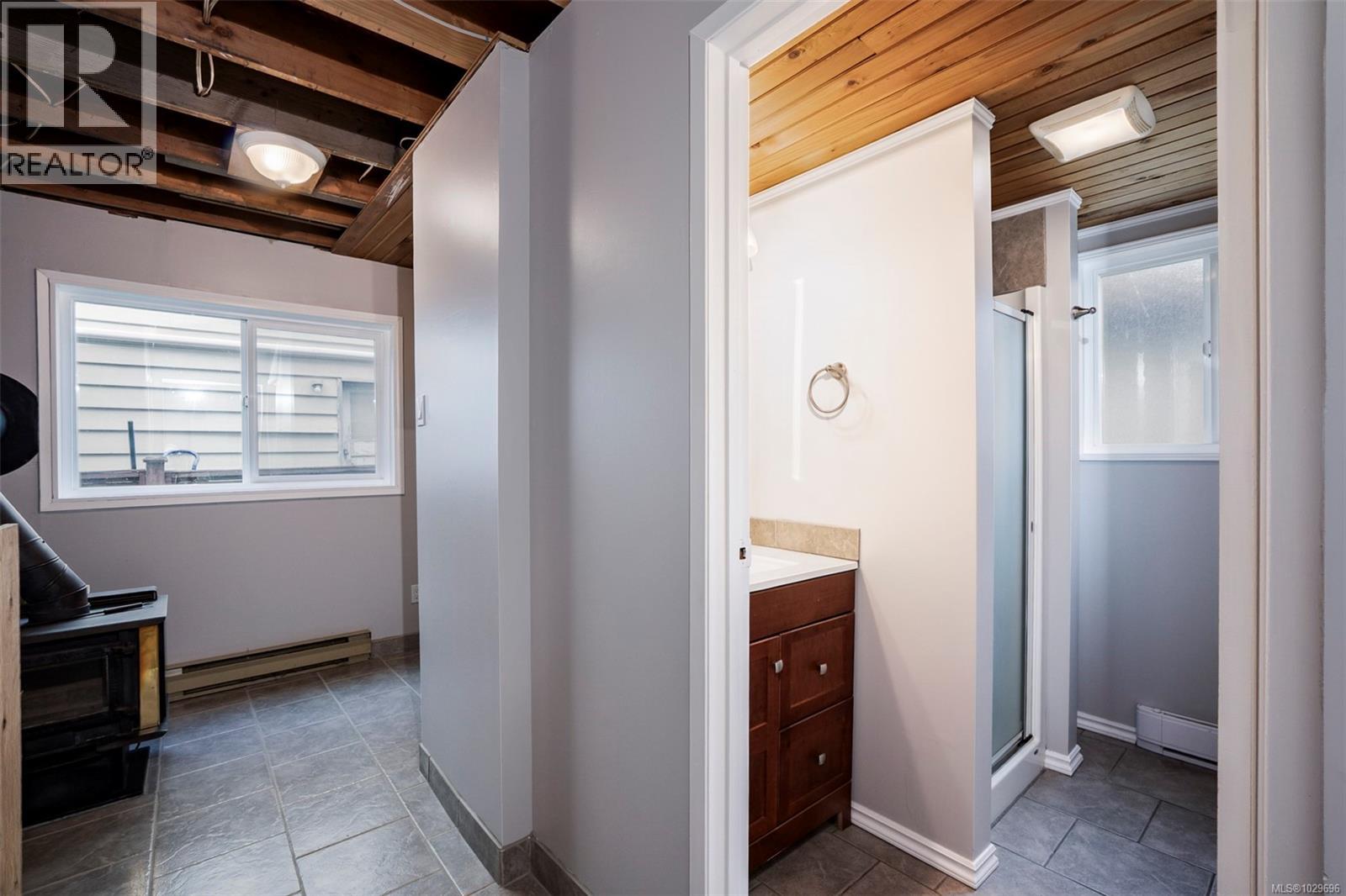 650 HAMILTON AVE - 22