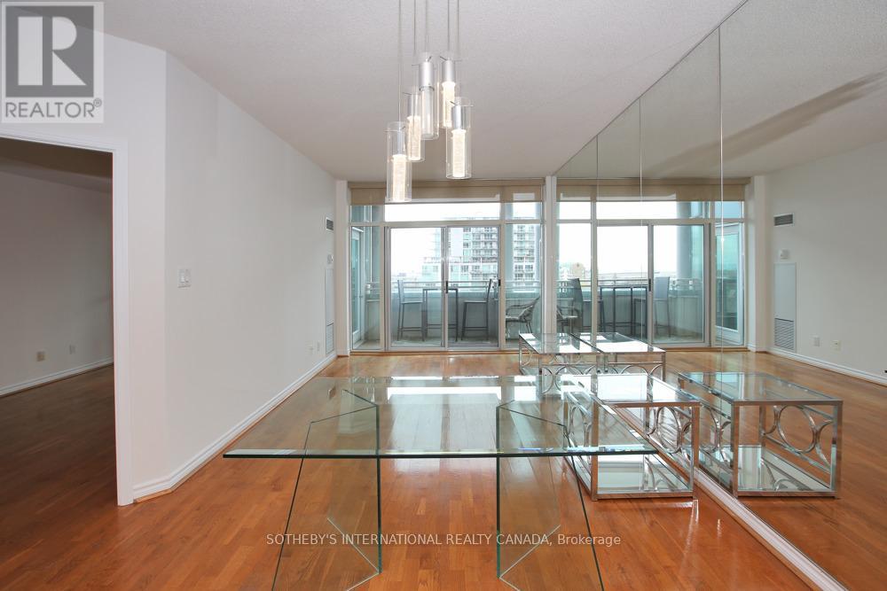 #SPH22 600 QUEENS QUAY W - 15