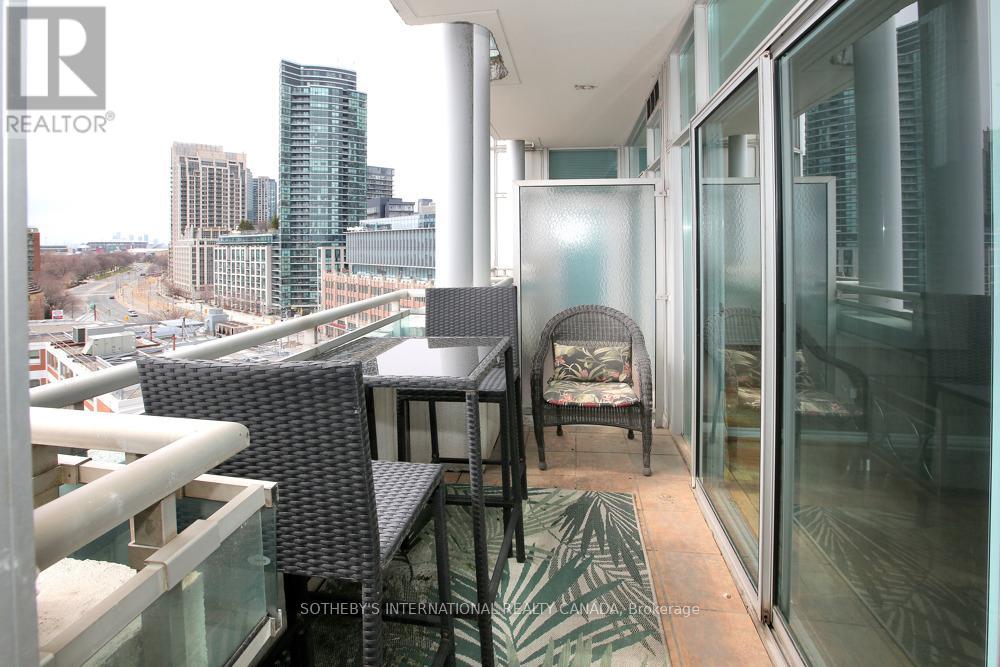 #SPH22 600 QUEENS QUAY W - 23
