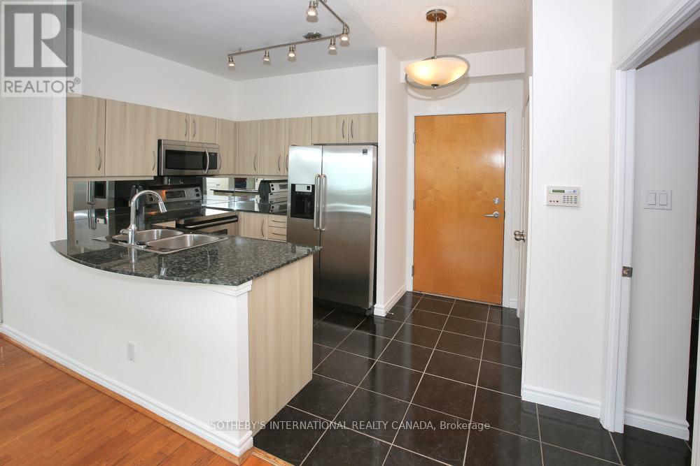 #SPH22 600 QUEENS QUAY W - 3