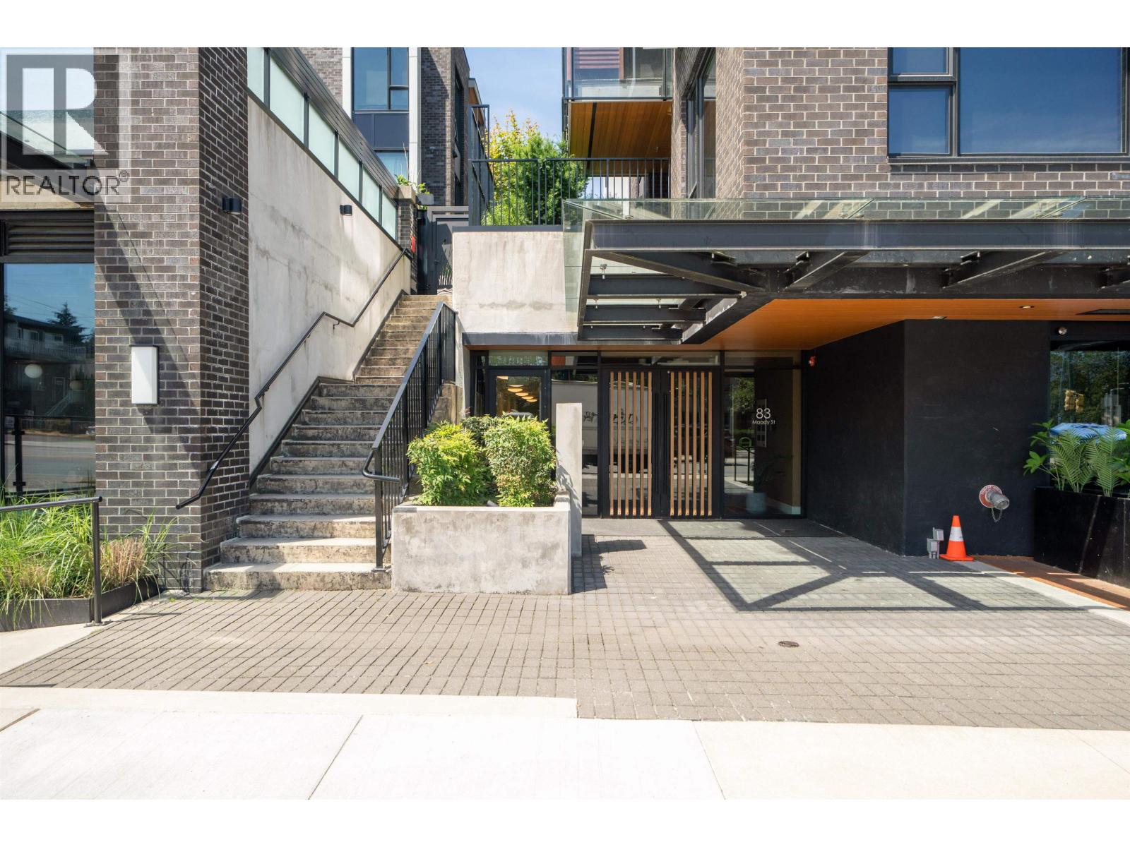 6 83 MOODY STREET, Port Moody