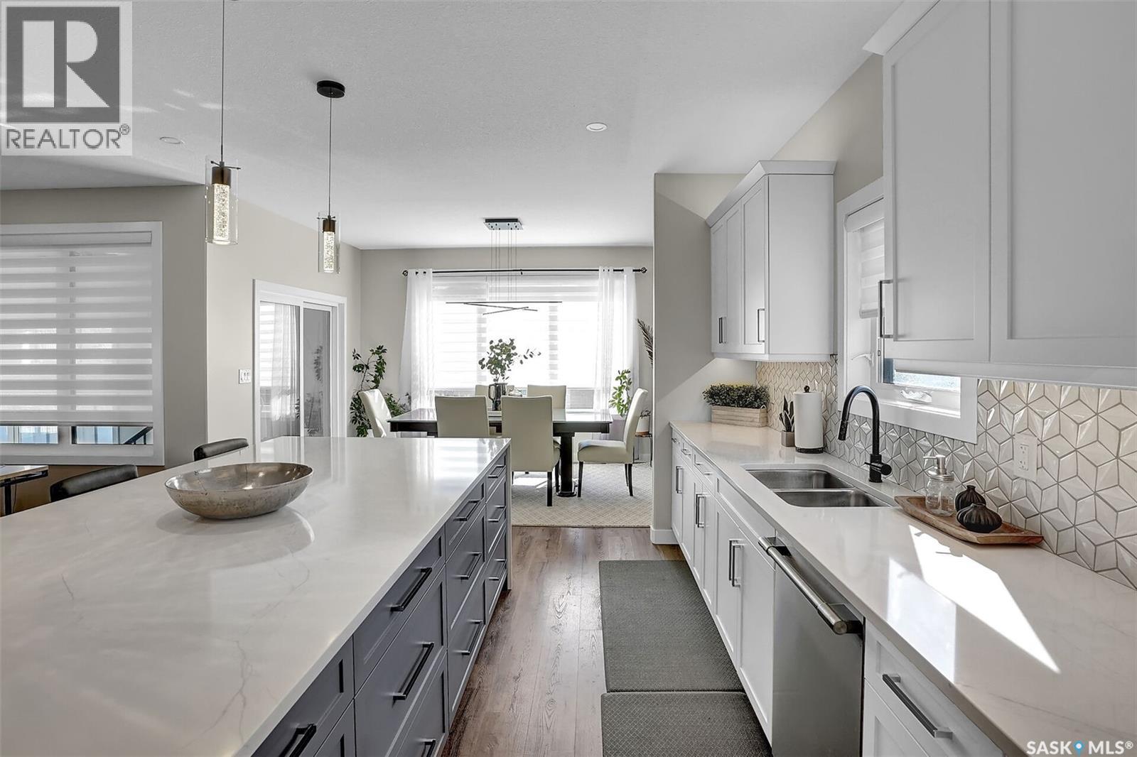 4244 ELDERBERRY CRESCENT E - 6