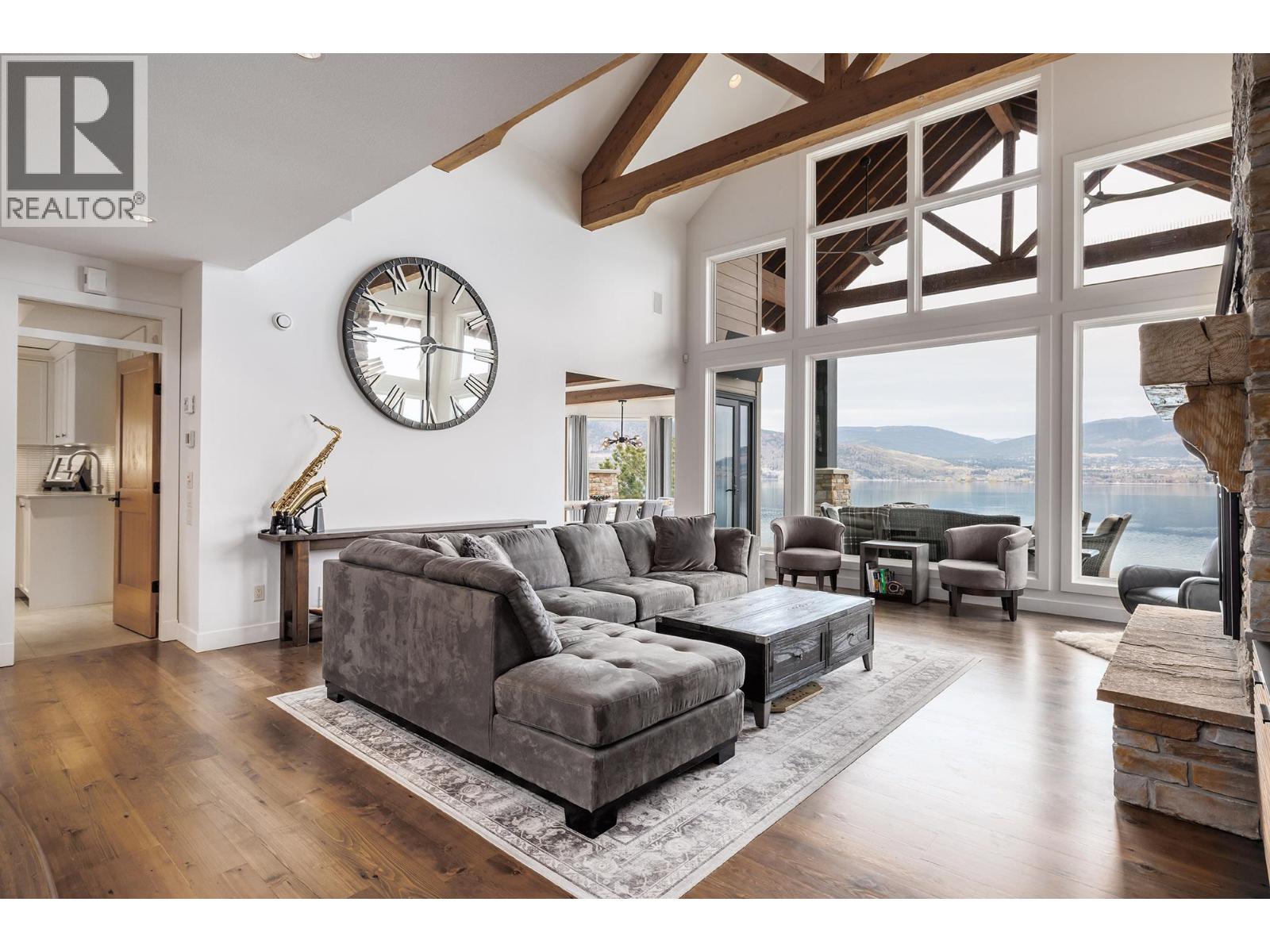 6850 Lakeshore Road, Kelowna
