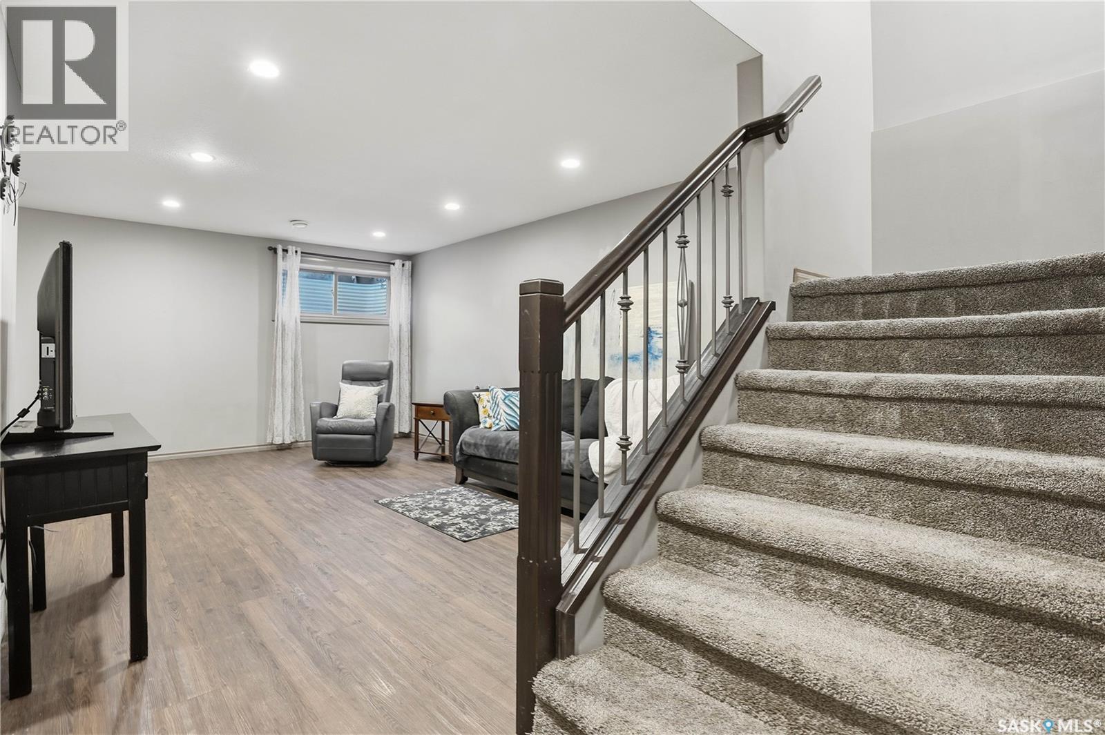 #111 2501 WINDSOR PARK ROAD - 25