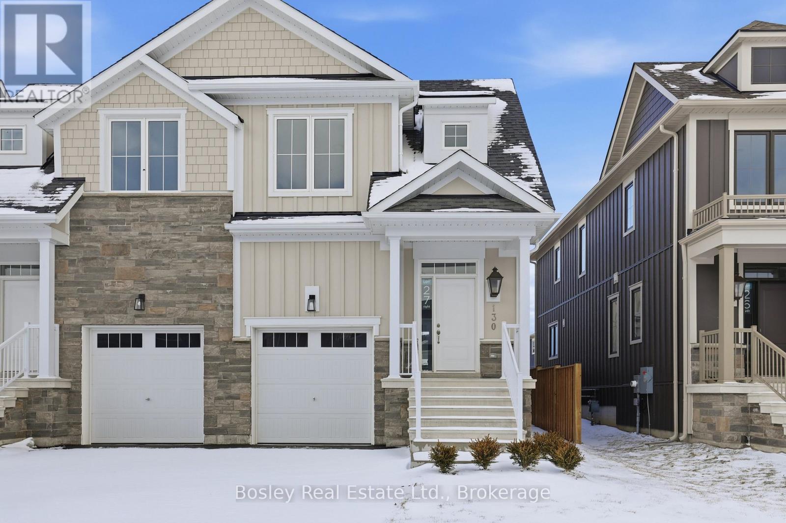 130 WHITE OAK CRESCENT - 1