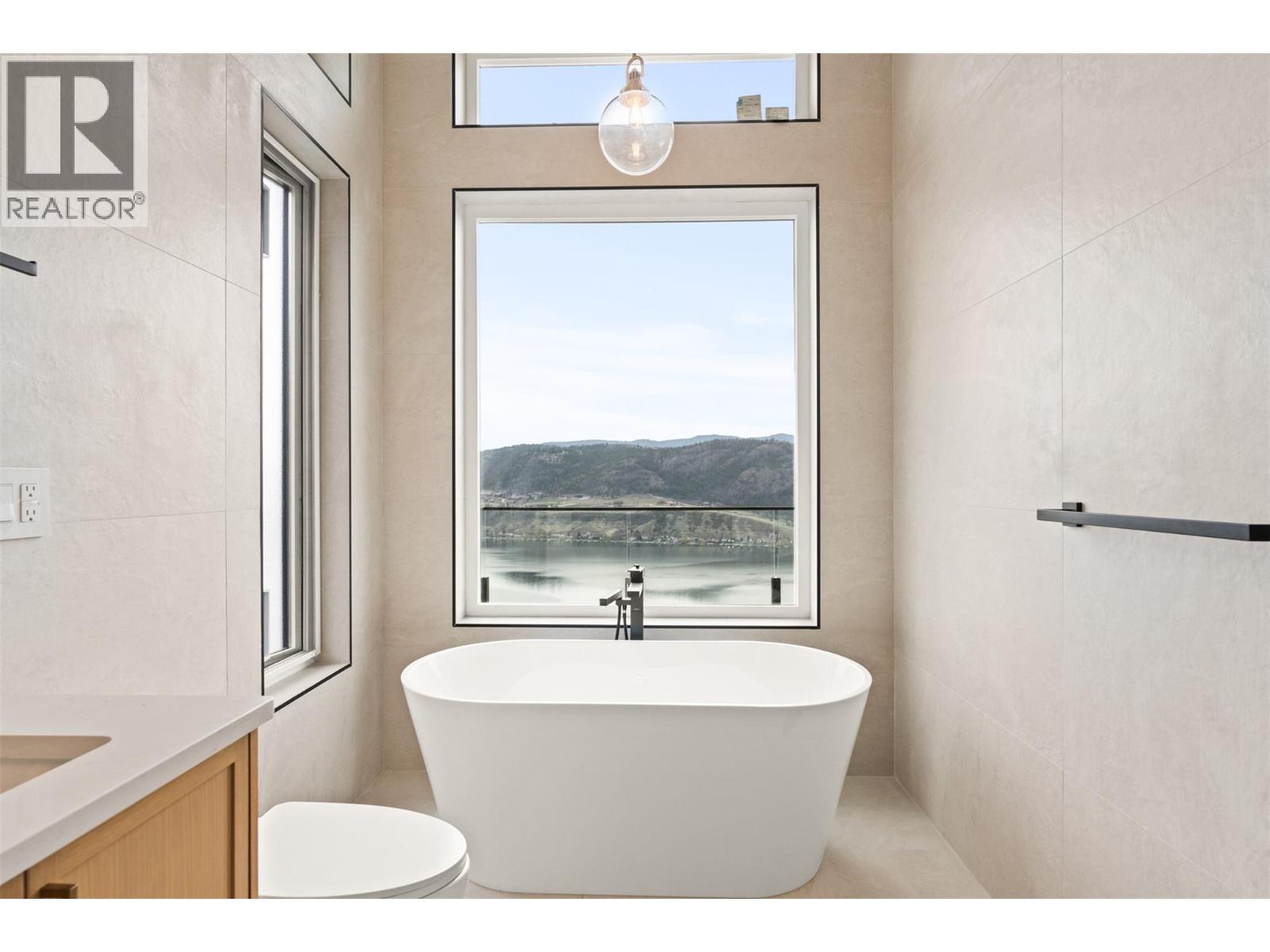 8924 Tavistock Road, Vernon