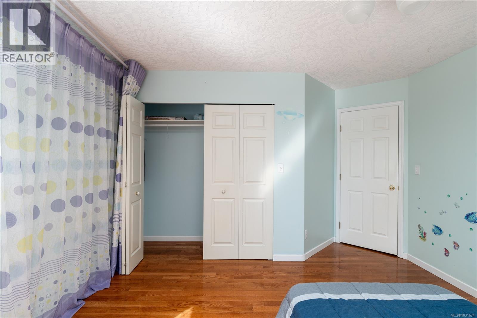 1395 Epsom Close, Saanich