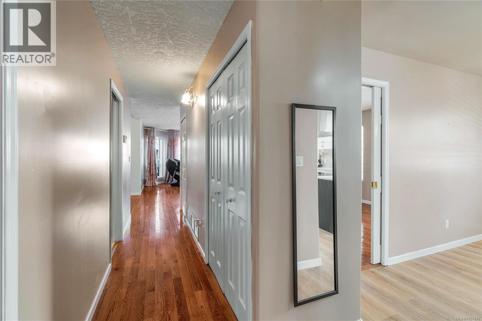 1395 Epsom Close, Saanich