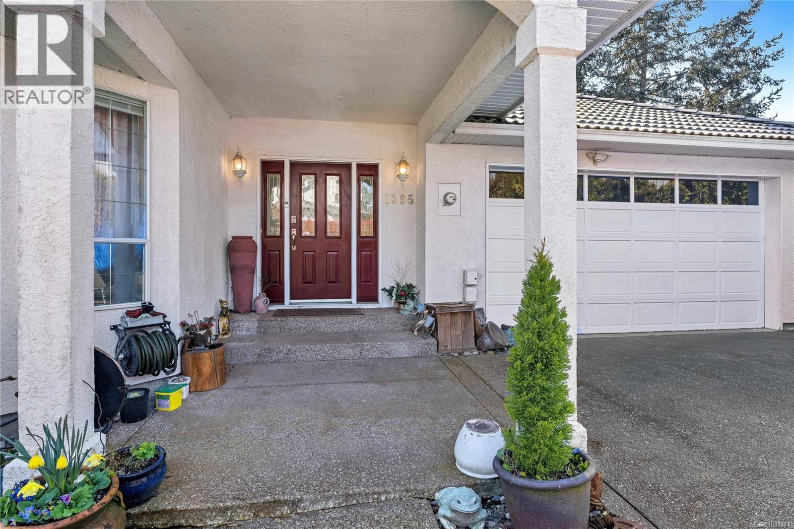 1395 Epsom Close, Saanich