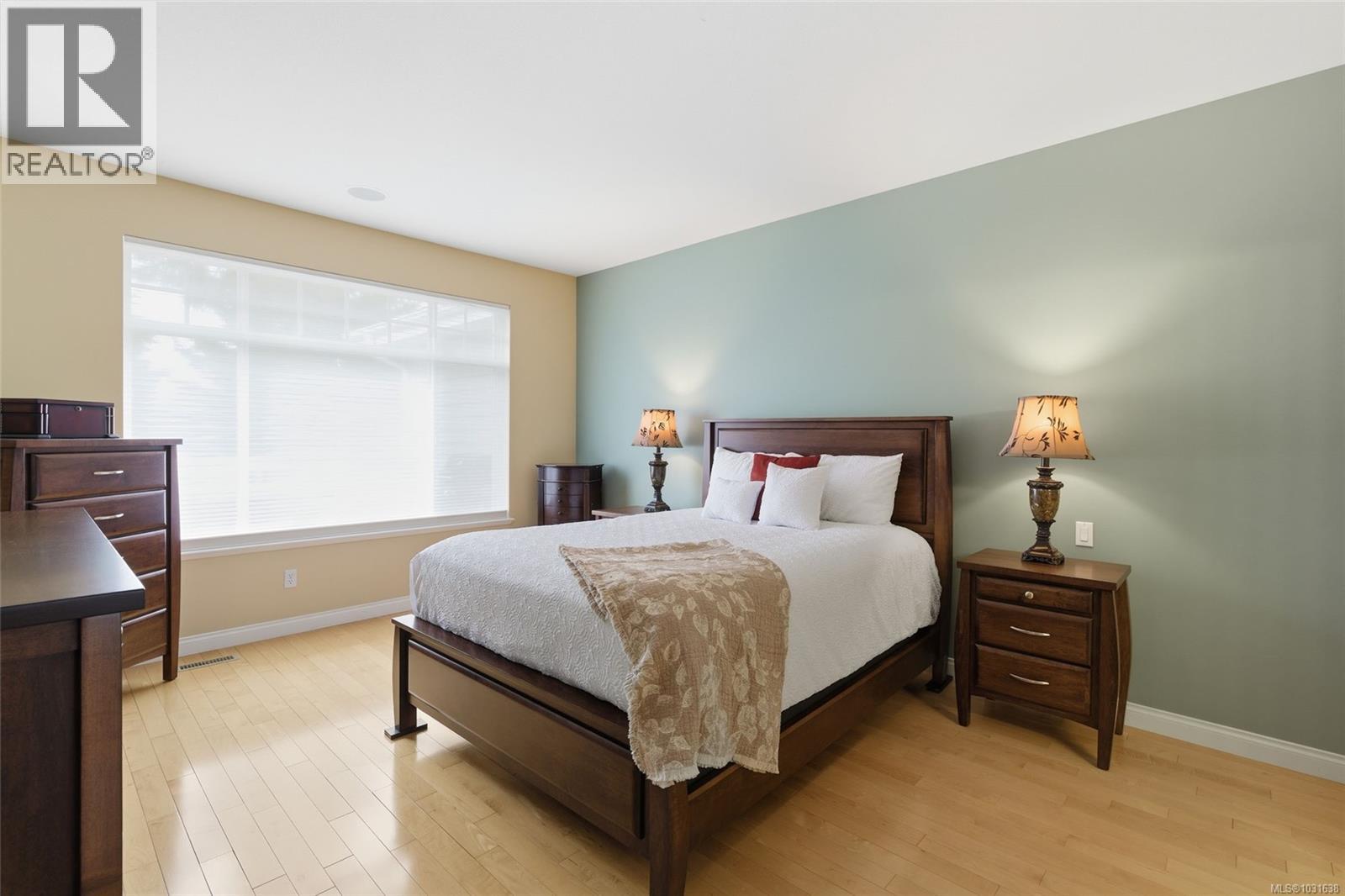 1403 Cape Cod Dr, Parksville