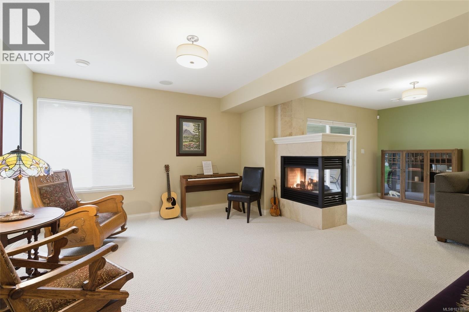 1403 Cape Cod Dr, Parksville