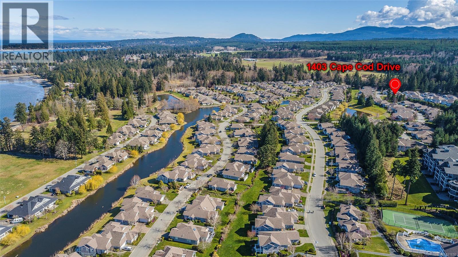 1403 Cape Cod Dr, Parksville