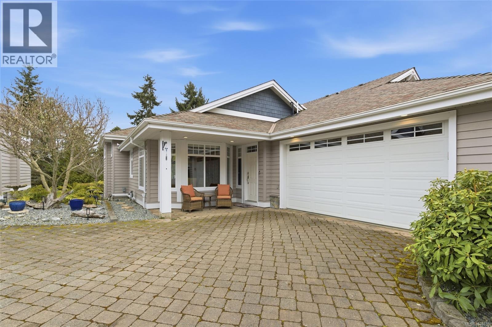 1403 Cape Cod Dr, Parksville