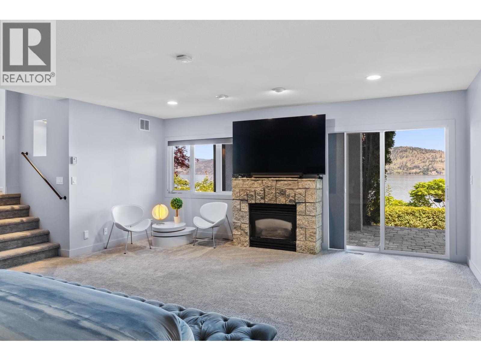 901 Westside Road S Unit# 7, West Kelowna