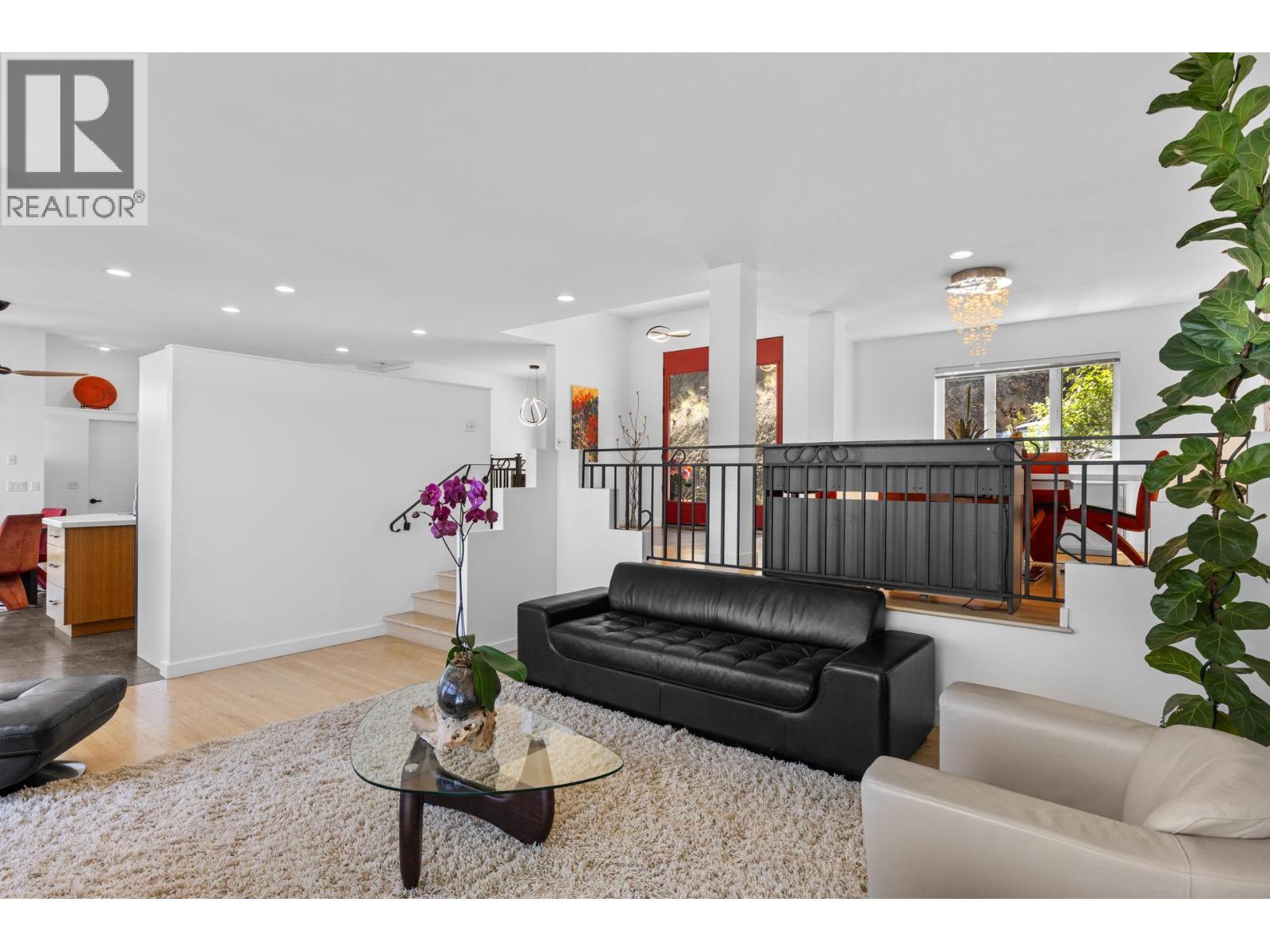 901 Westside Road S Unit# 7, West Kelowna