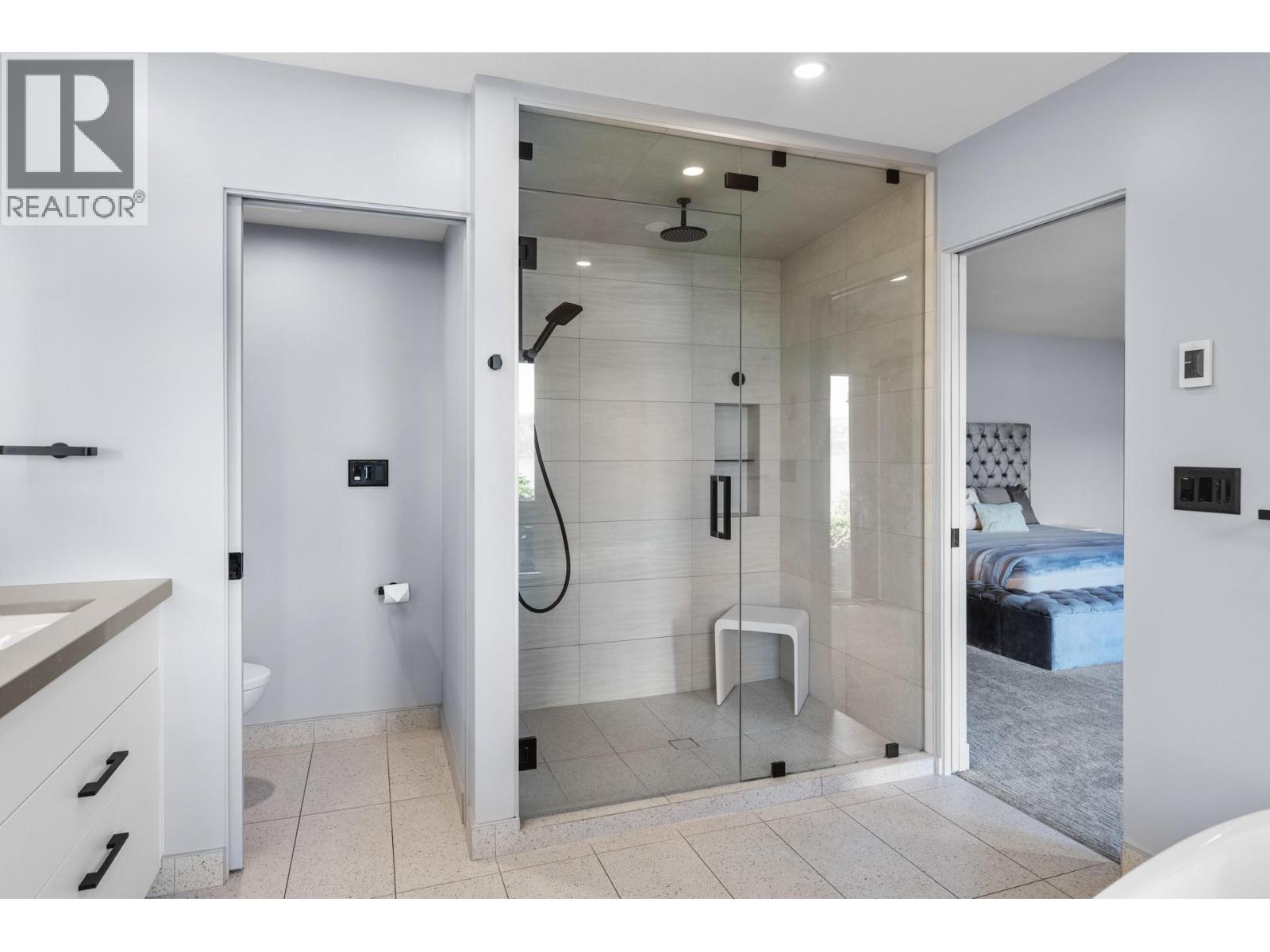 901 Westside Road S Unit# 7, West Kelowna