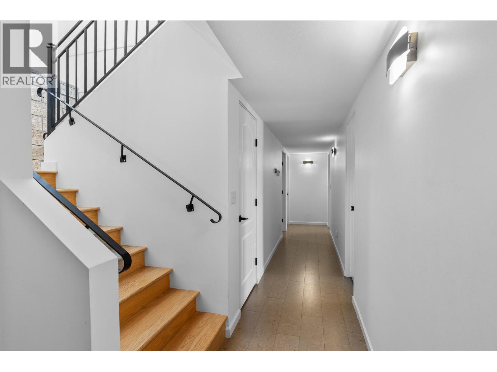 901 Westside Road S Unit# 7, West Kelowna