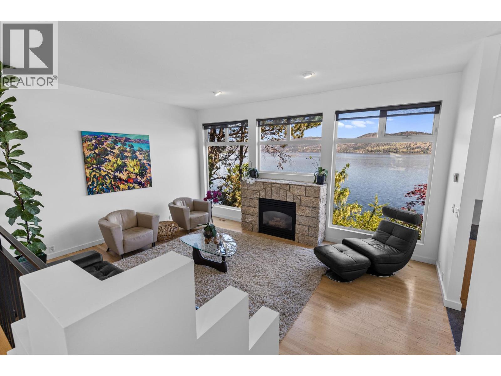 901 Westside Road S Unit# 7, West Kelowna