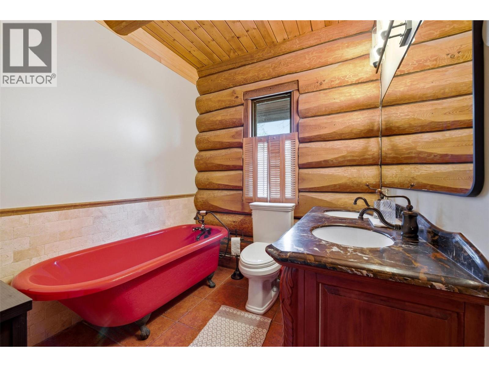 3743 Gates Road, West Kelowna