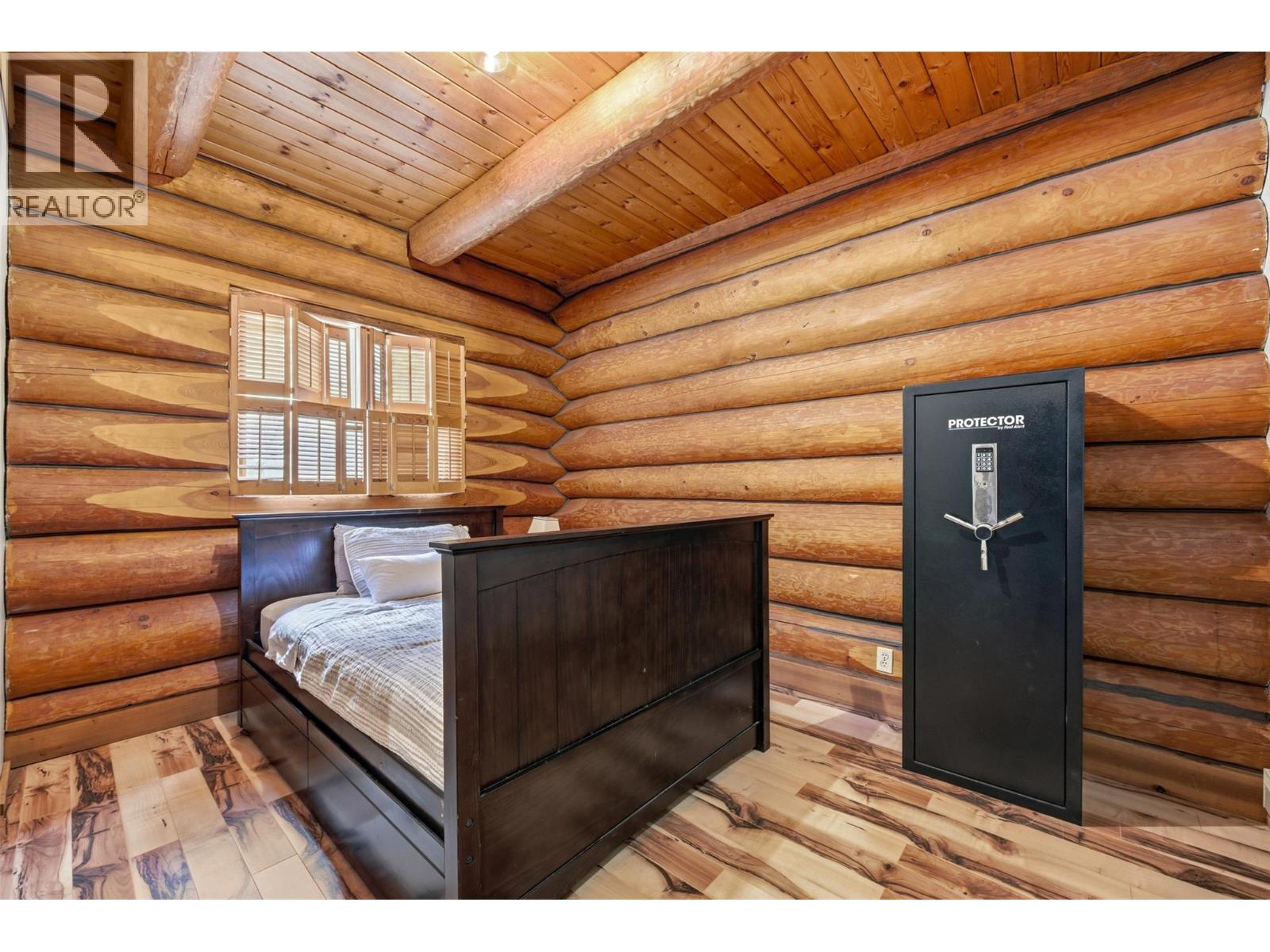 3743 Gates Road, West Kelowna