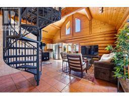 3743 Gates Road, West Kelowna