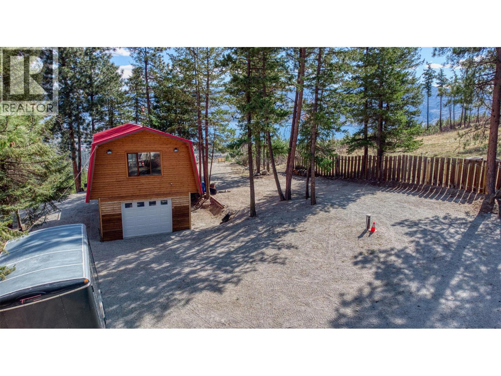 3743 Gates Road, West Kelowna