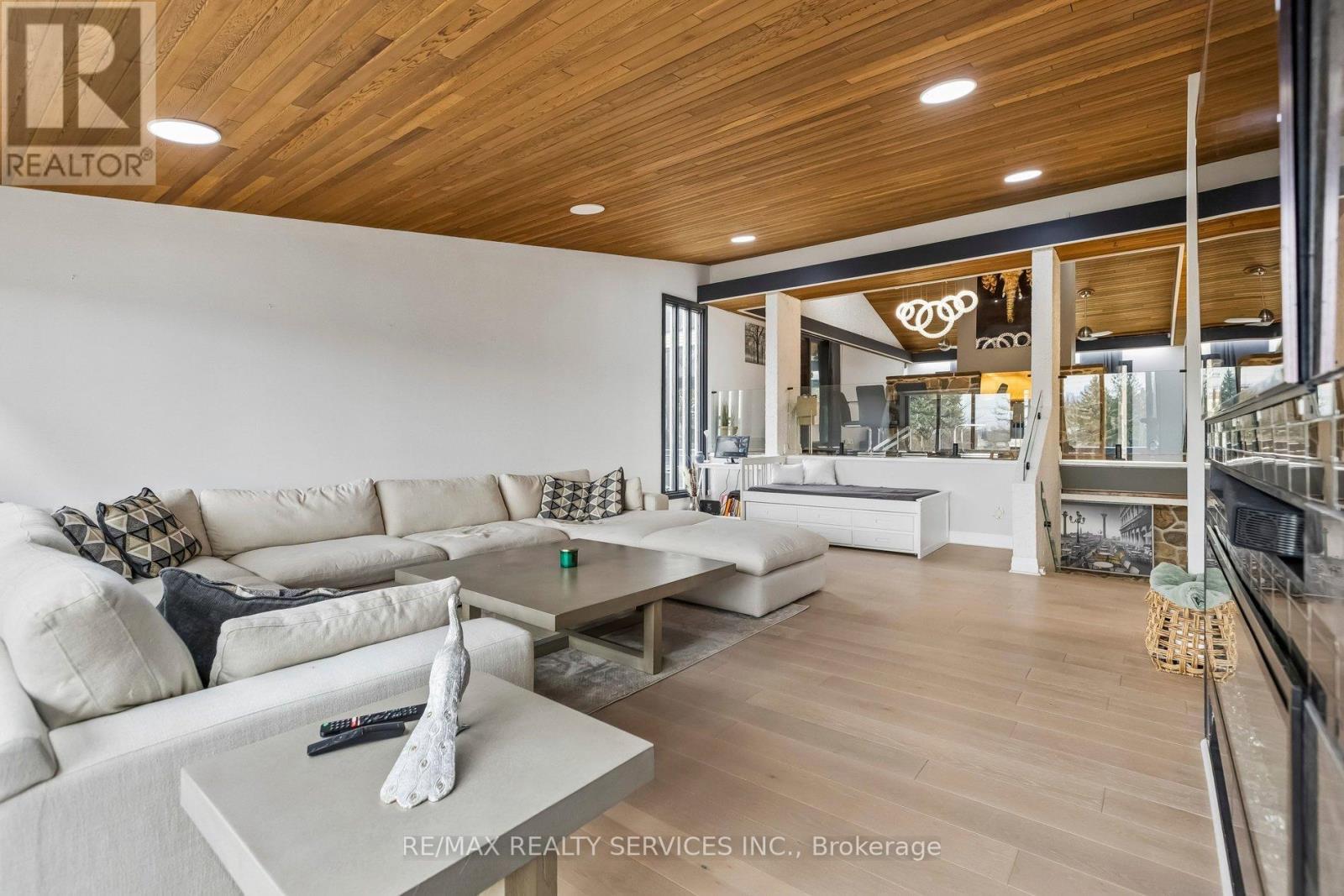 3 CHICOPEE TERRACE - 9