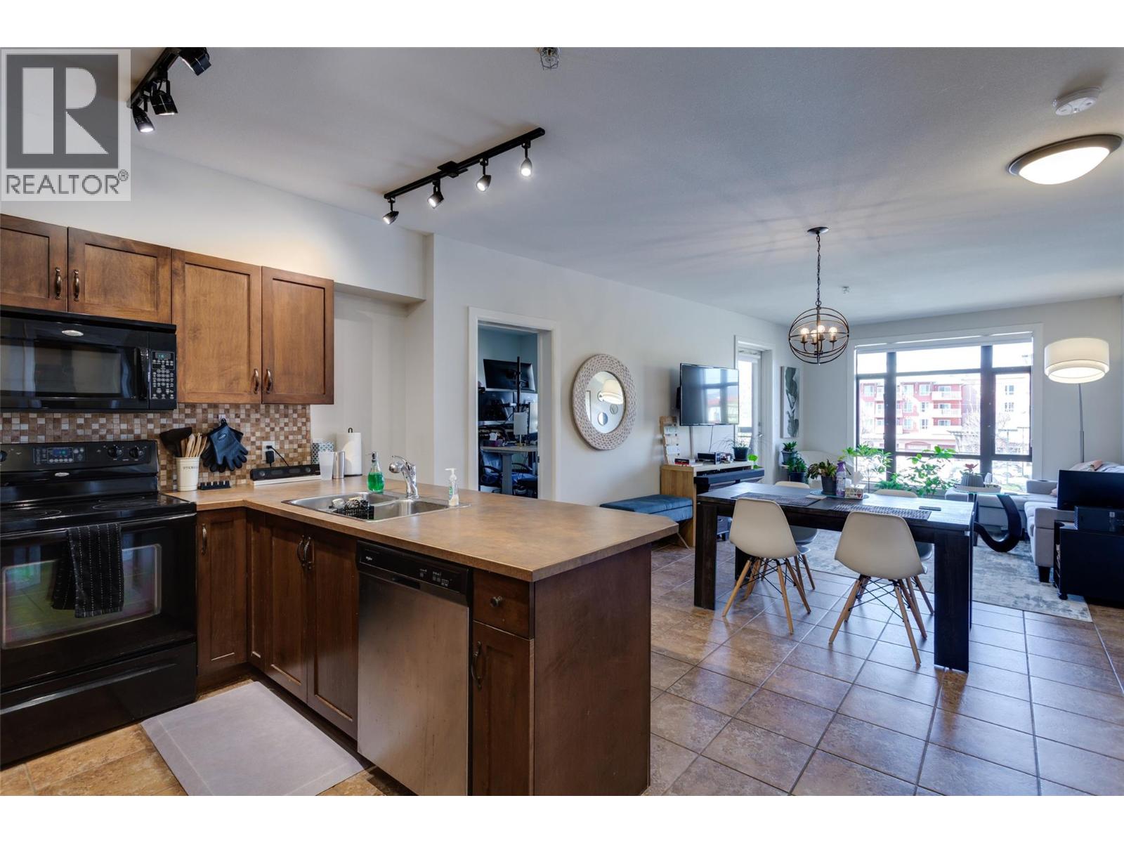 654 Cook Road Unit# 314, Kelowna