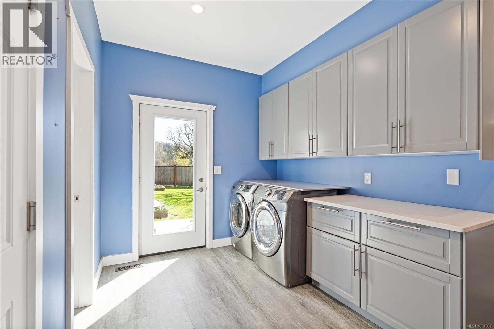 1287 Marchant Rd, Central Saanich