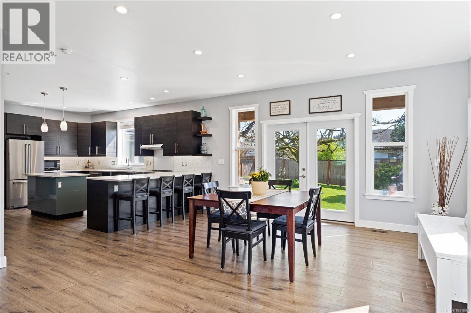 1287 Marchant Rd, Central Saanich