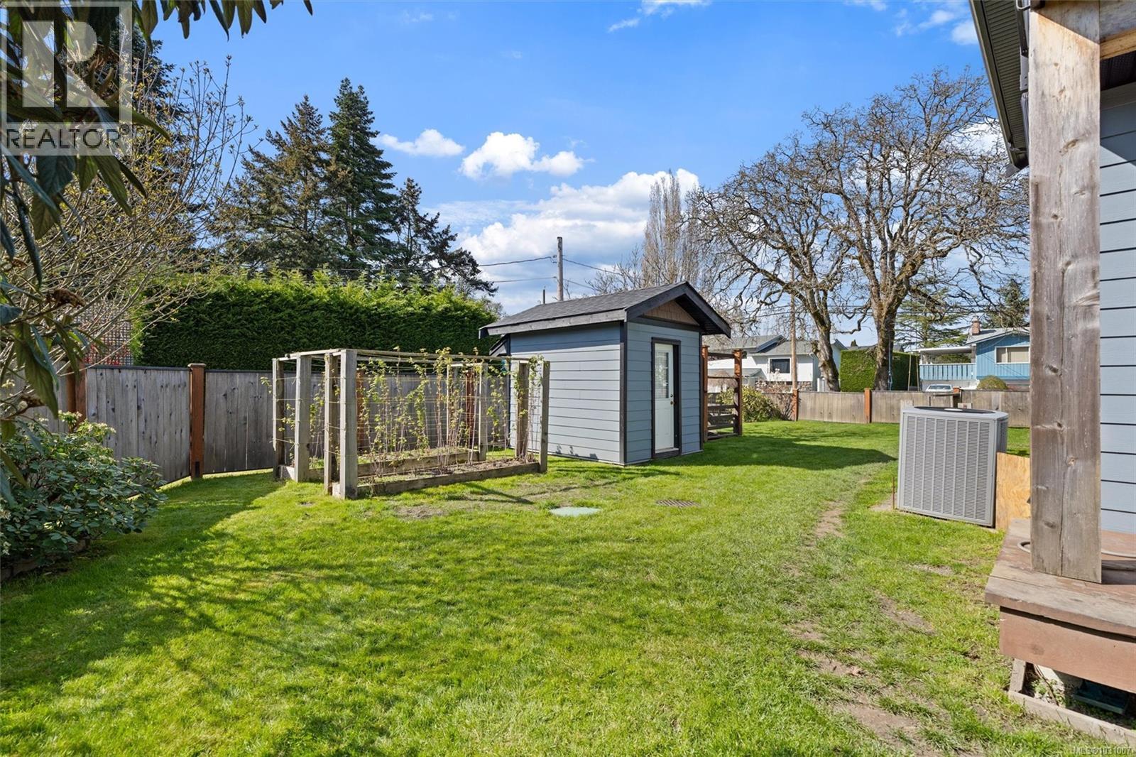 1287 Marchant Rd, Central Saanich