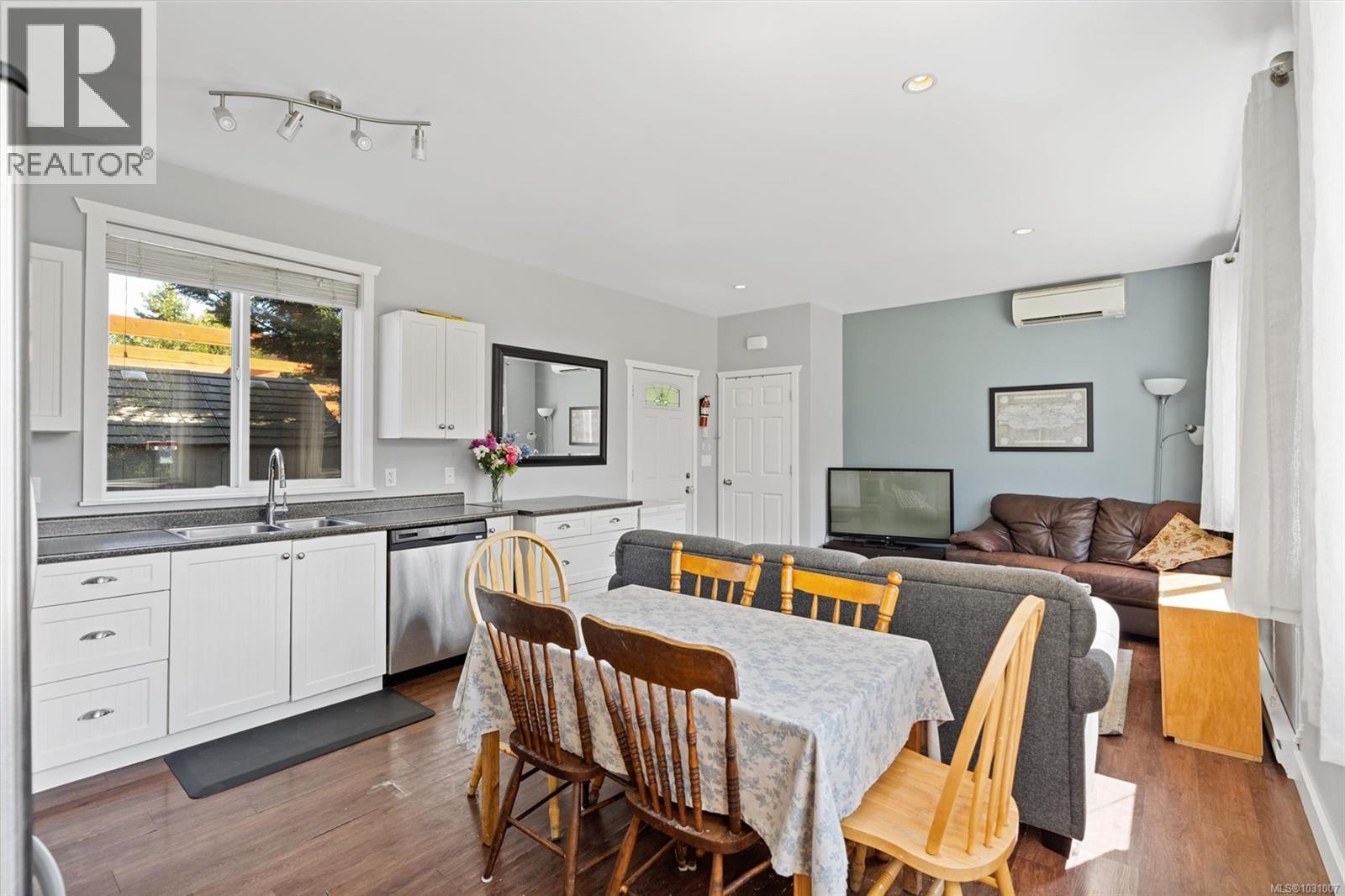 1287 Marchant Rd, Central Saanich