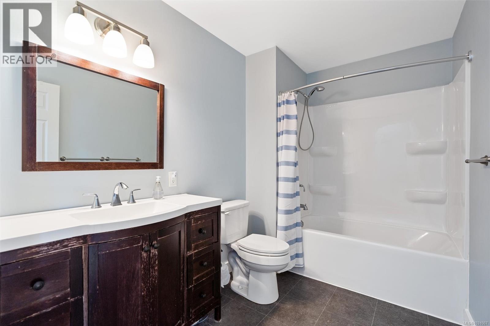 1287 Marchant Rd, Central Saanich