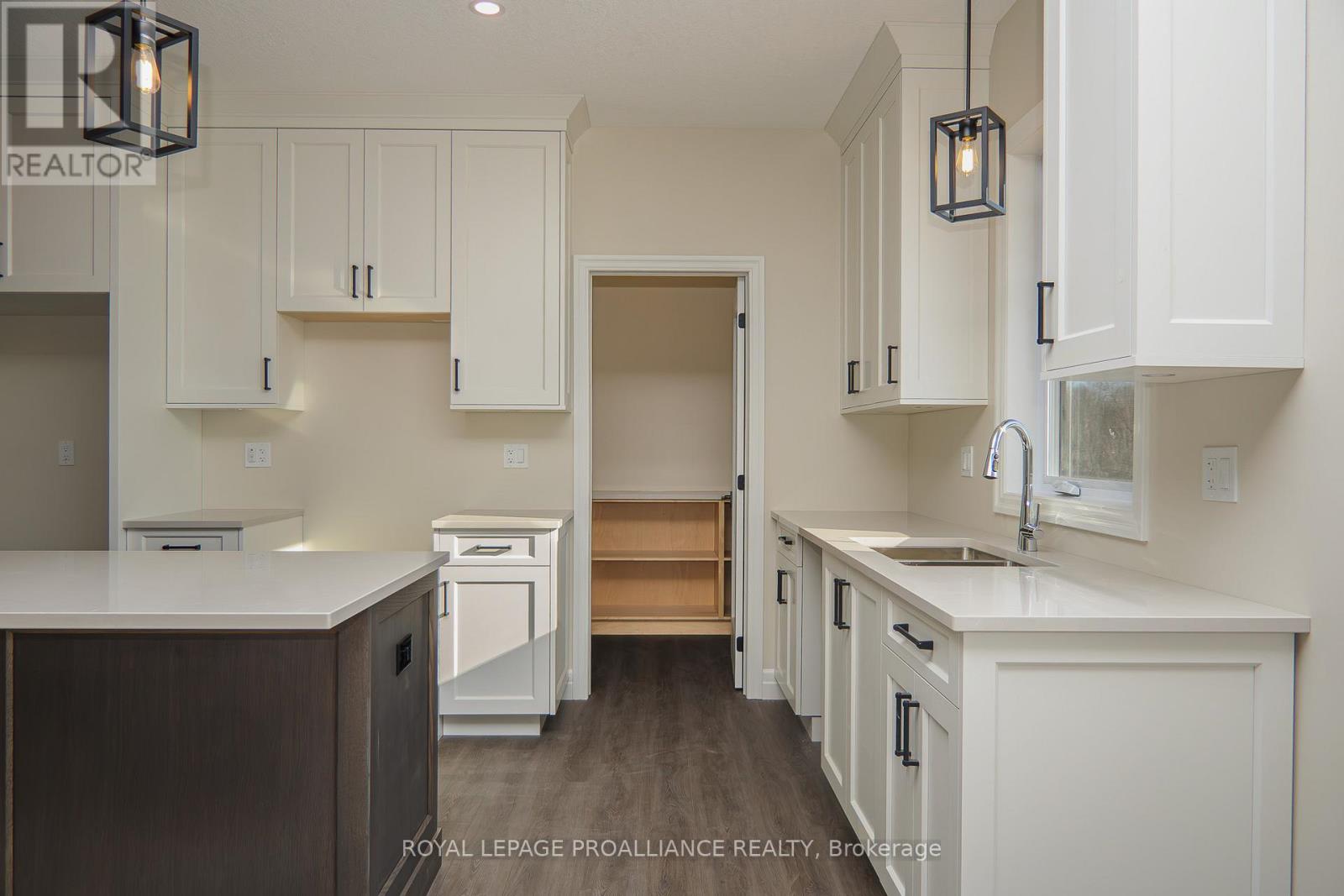 2461 VICTORIA ROAD - 11