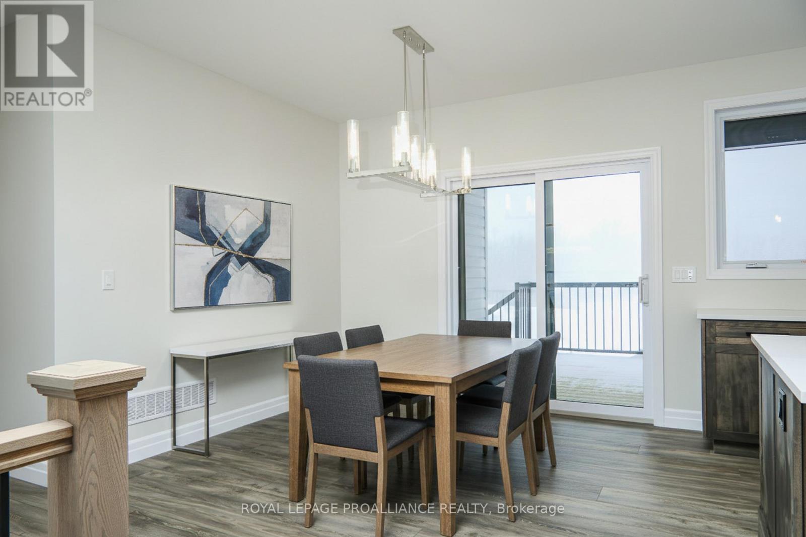 2461 VICTORIA ROAD - 19