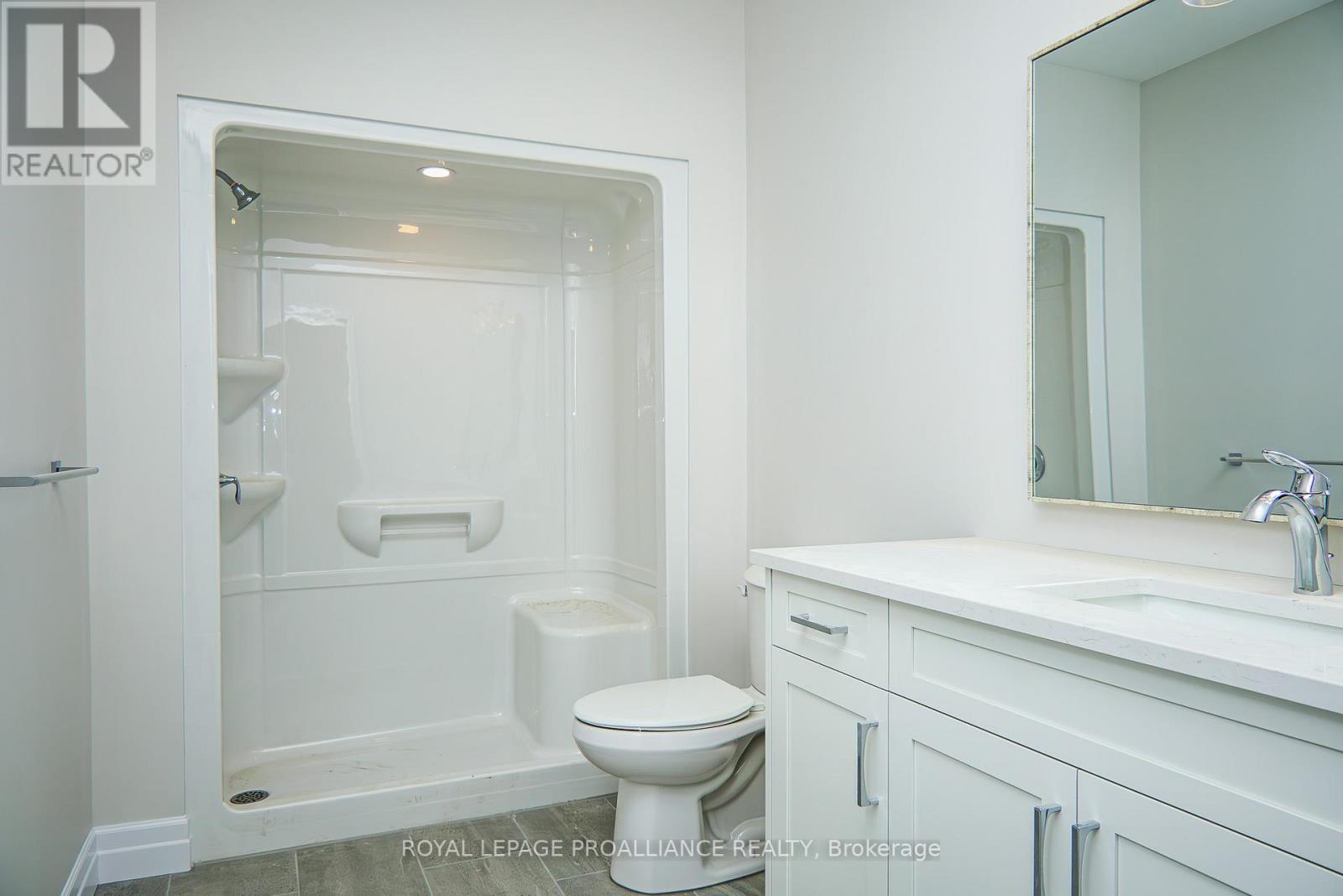 2461 VICTORIA ROAD - 39