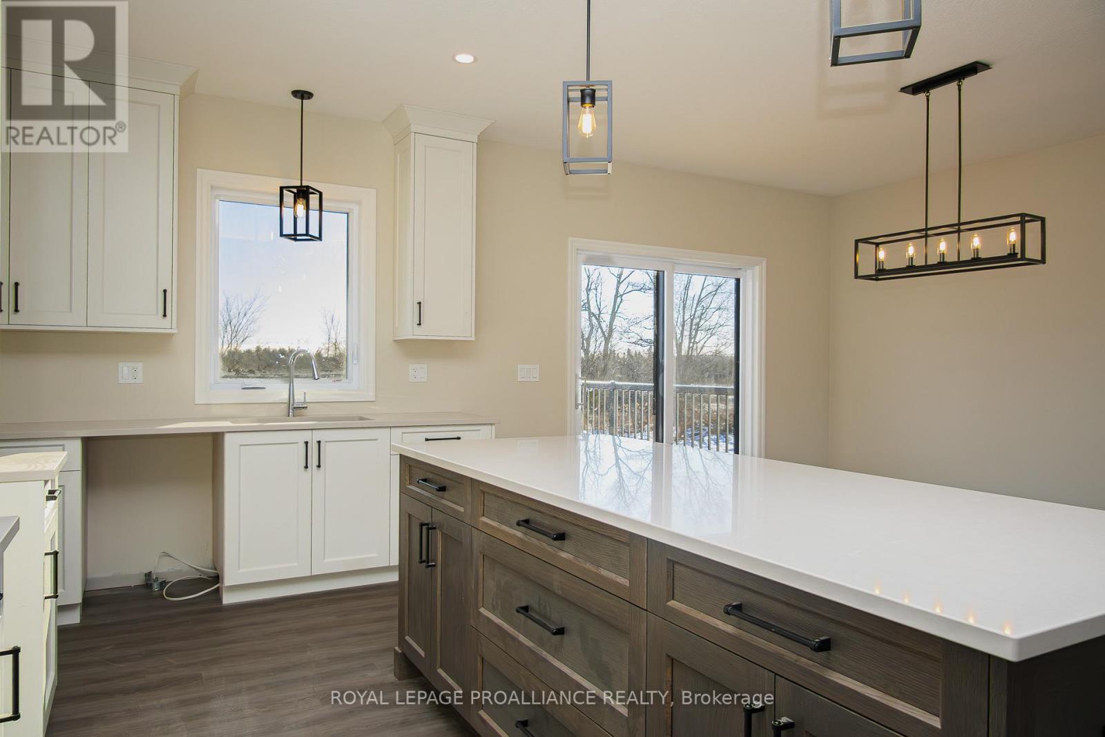 2461 VICTORIA ROAD - 9