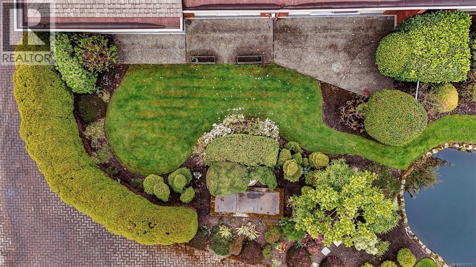 159 2345 Cedar Hill Cross Road, Oak Bay